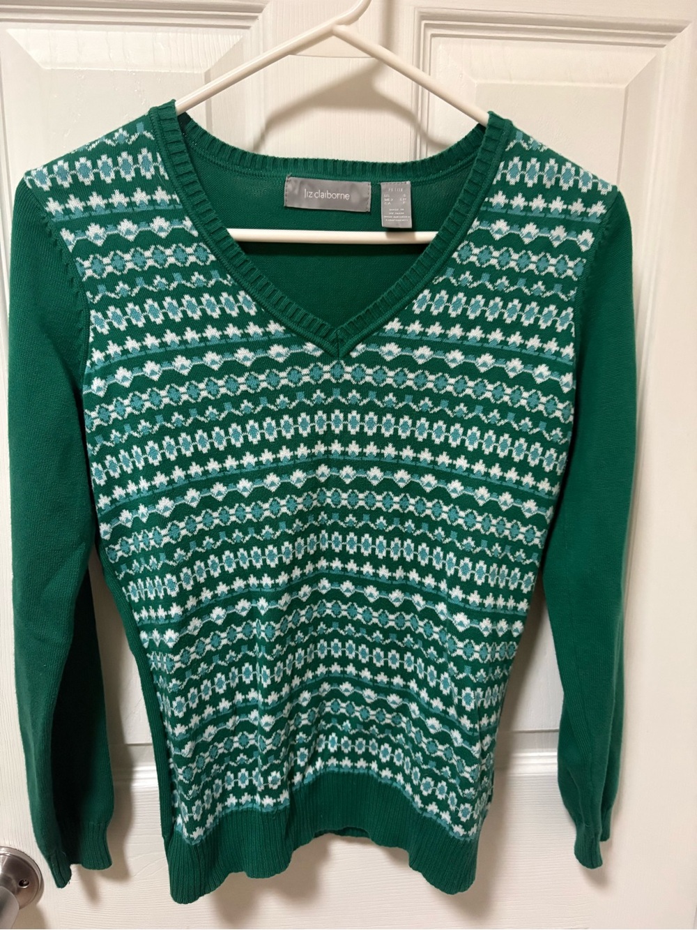 Liz Claiborne Green and White Fair Isle V-Neck Sweater